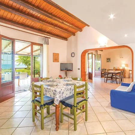 3 Bedroom Cozy In Ag * Menfi